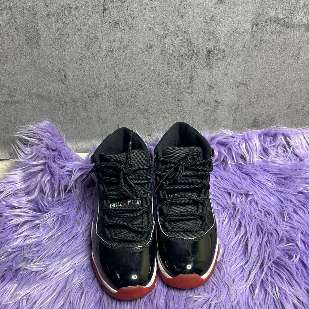 Jordan bred 11’s 2019 - Picture 1 of 7